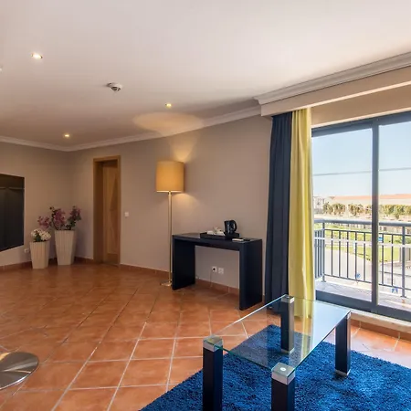 Gale Hotel 4*