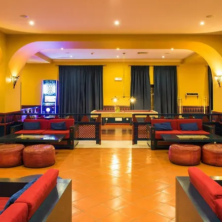 Gale Hotel